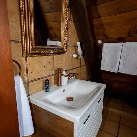 Sunrise House - Swimming Pool Villa