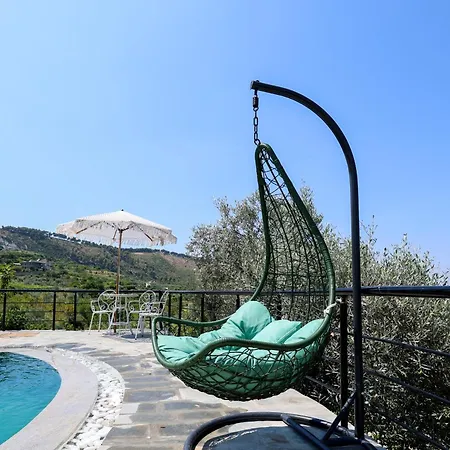 Sunrise House - Swimming Pool Berat