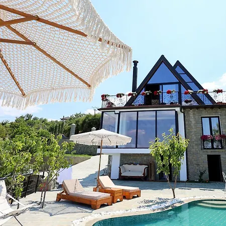 Villa Sunrise House - Swimming Pool