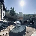 Sunrise House - Swimming Pool * Берат
