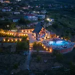 Sunrise House - Swimming Pool Villa Berat