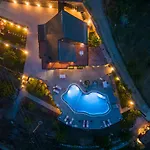 Sunrise House - Swimming Pool Villa *