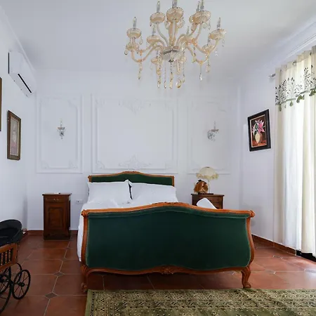 Sunrise House - Swimming Pool Villa Berat