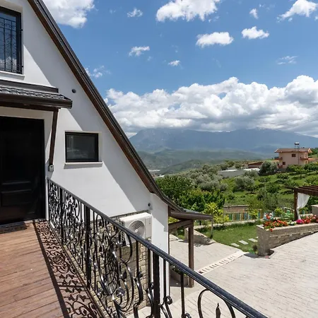 Sunrise House - Swimming Pool Villa Berat