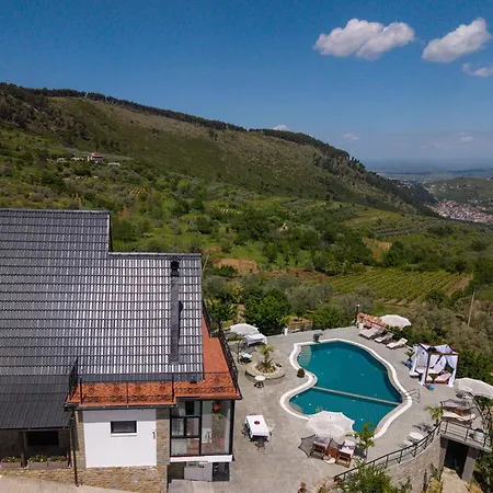 Sunrise House - Swimming Pool Villa