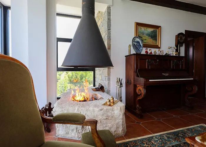 Sunrise House - Swimming Pool Villa