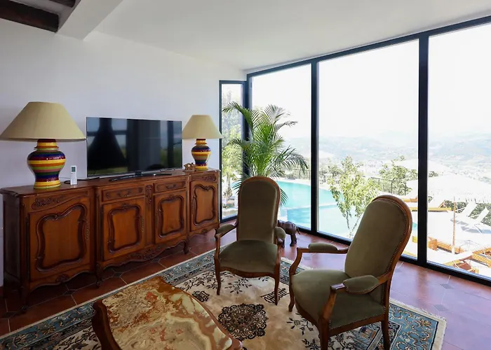 Sunrise House - Swimming Pool Villa *